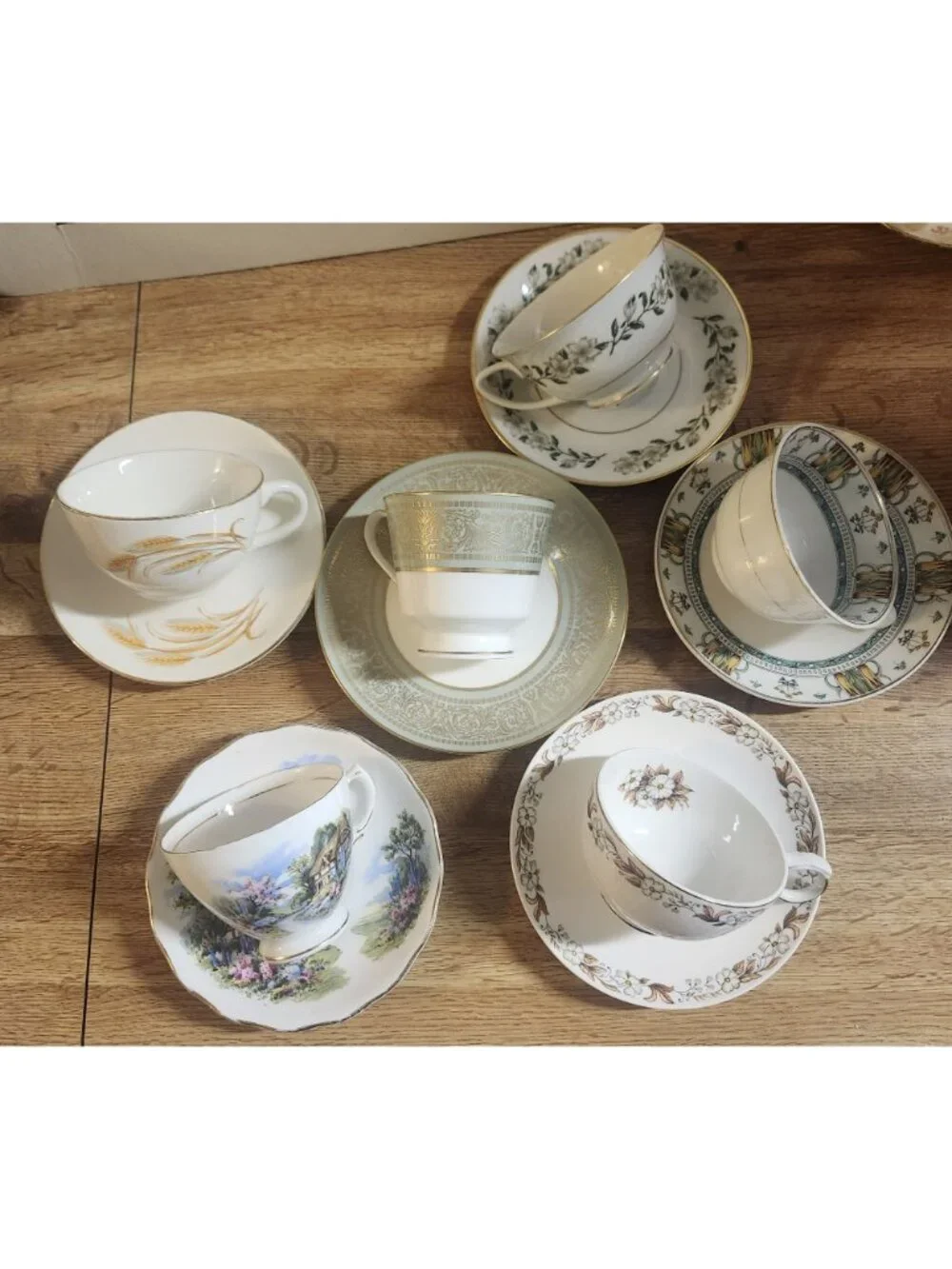 6 Sets Mismatched China Tea Cups & Saucers, Green & Gold
